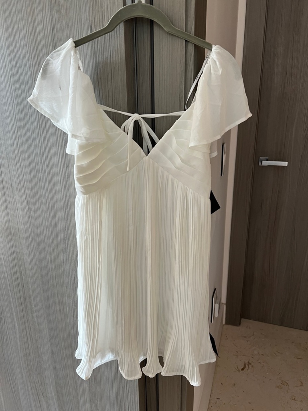 NWT LULU'S Amalfi Coast pleated flutter mini dress white S - Picture 5 of 10